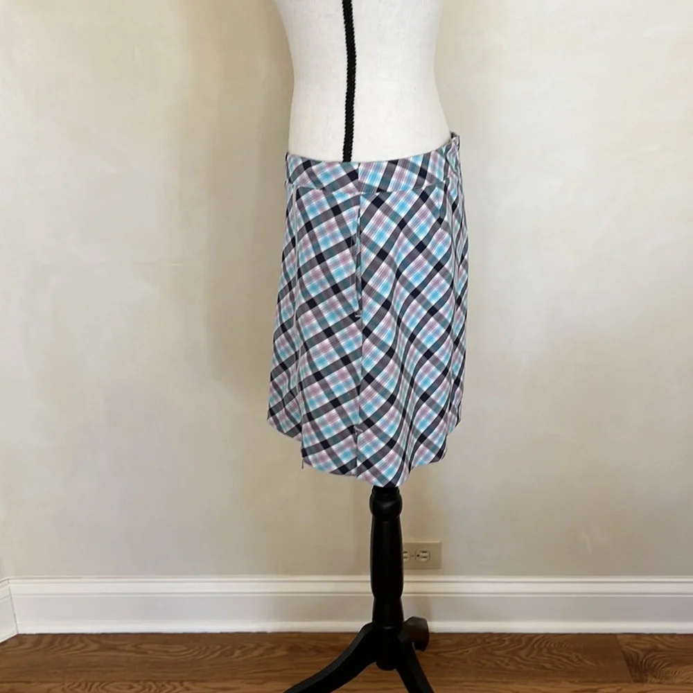 Lady Hagen Women’s Golf Skort - Picture 2 of 11